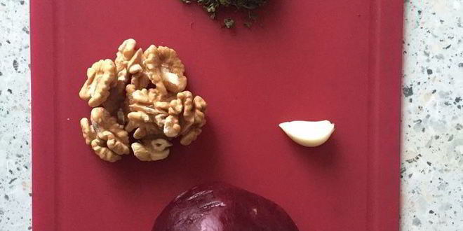 Рецепт постного бургера с котлетой из нута и свекольным соусом