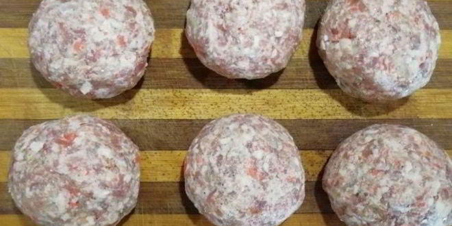 Рецепт розового бургера с нежнейшей котлетой