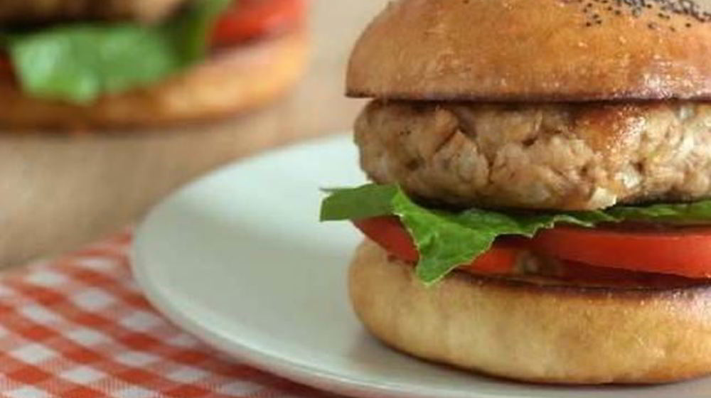 Как приготовить румяный бургер с тунцом