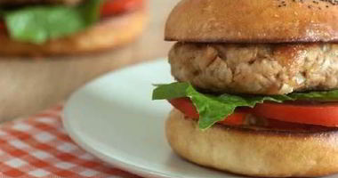 Рецепт Румяного бургера с тунцом