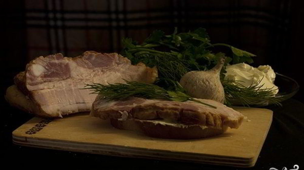 Как приготовить бутерброд с грудинкой