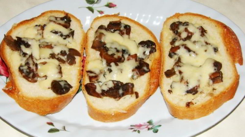 Как приготовить бутерброды горячие с сыром в микроволновке