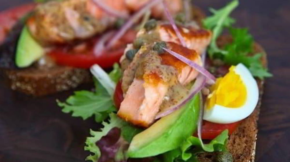 Как приготовить бутерброды на праздничный стол