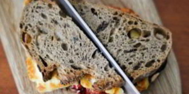 Рецепт бутербродов с баклажанами и чесноком