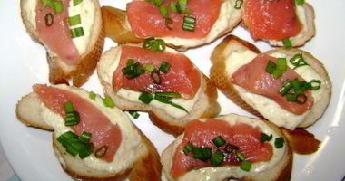 Рецепт Маленьких бутербродов с красной рыбой