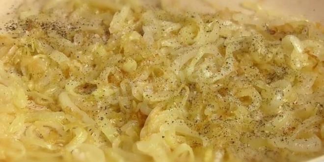 Рецепт жареных бутербродов с сыром и луком