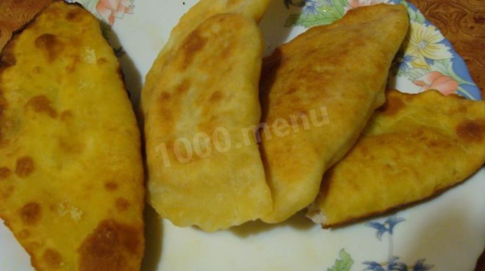 Как приготовить чебуреки из заварного теста
