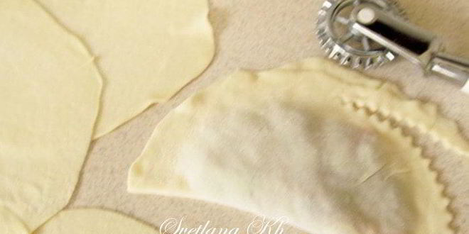 Рецепт чебуреков на минералке с пикантной начинкой