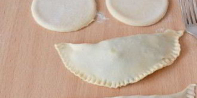 Рецепт чебуреков с брынзой и зеленью