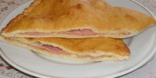 Рецепт чебуреков с колбасой