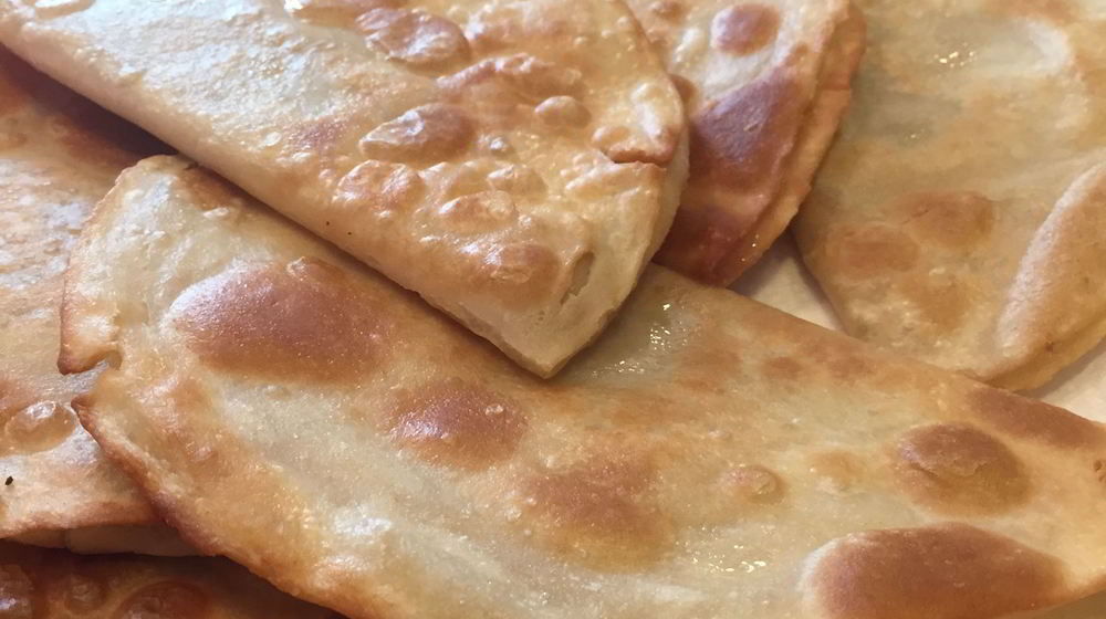 Как приготовить чебуреки с мясом