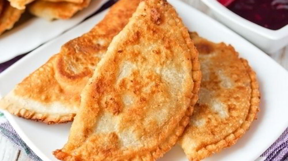 Как приготовить чебуреки с овощами