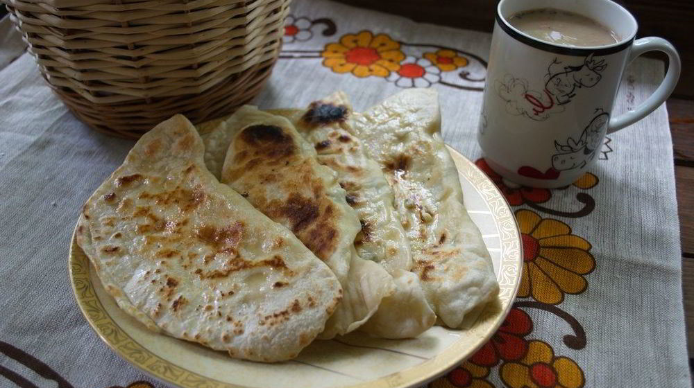 Как приготовить чебуреки с творогом и зеленью