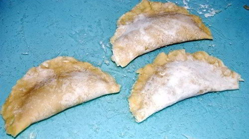 Как приготовить чебуреки с заварным тестом