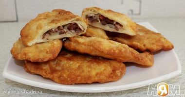 Рецепт Пикантных чебуреков с фасольевой начинкой