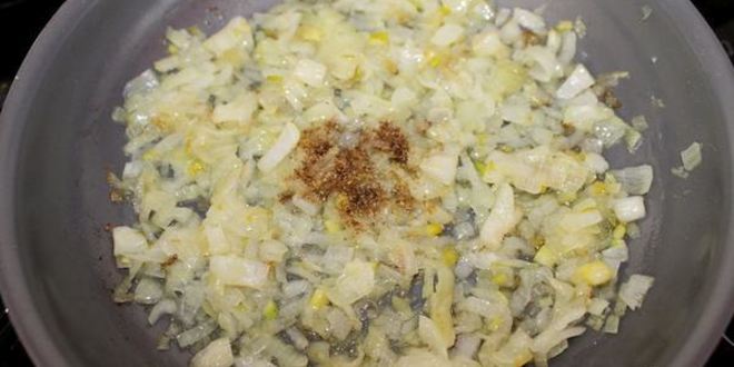 Рецепт пикантных чебуреков с фасольевой начинкой