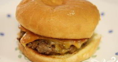 Рецепт Чизбургеров с говядиной, беконом и сыром