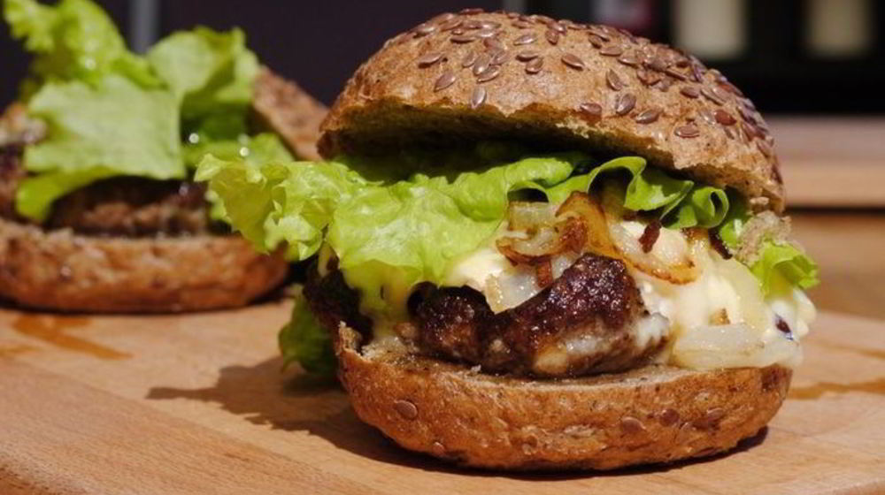 Как приготовить чизбургеры с грибами