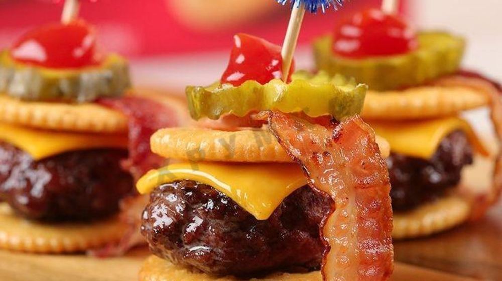 Как приготовить канапе чизбургер