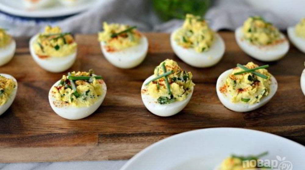 Как приготовить фаршированные вареные яйца