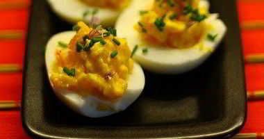 Рецепт Фаршированных яиц с горчицей и зеленым луком