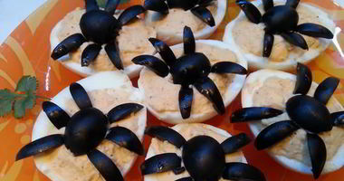 Рецепт Яиц фаршированных Паучки