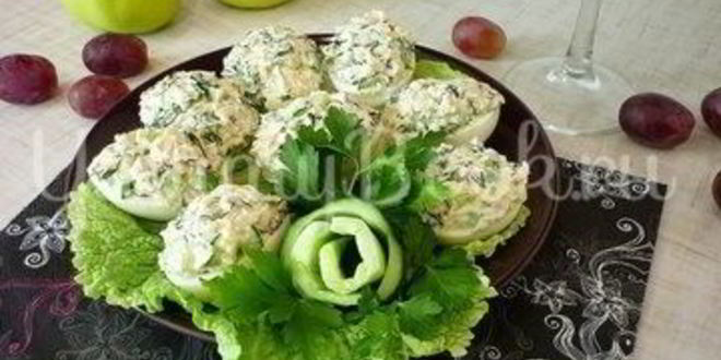 Рецепт яиц, фаршированных тунцом и свежим огурцом