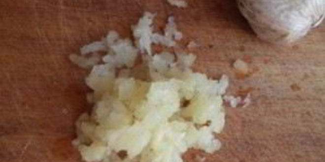 Рецепт чесночных гренков в духовке