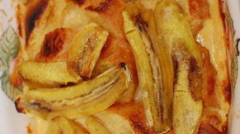 Как приготовить французские гренки с бананами и карамельным соусом