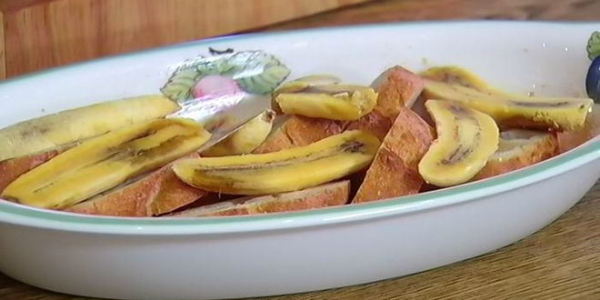 Рецепт французских гренков с бананами и карамельным соусом