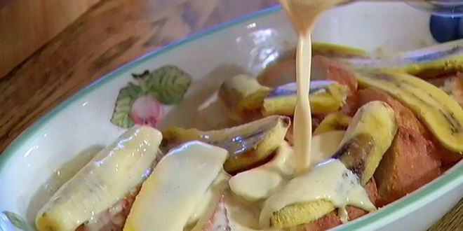 Рецепт французских гренков с бананами и карамельным соусом