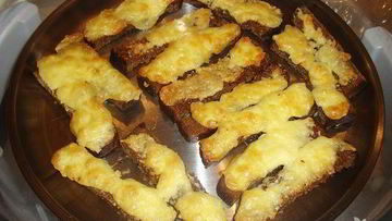 Рецепт Гренков из черного хлеба с сыром