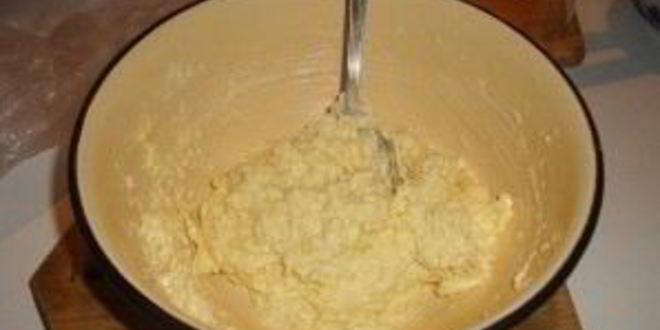 Рецепт гренков из черного хлеба с сыром