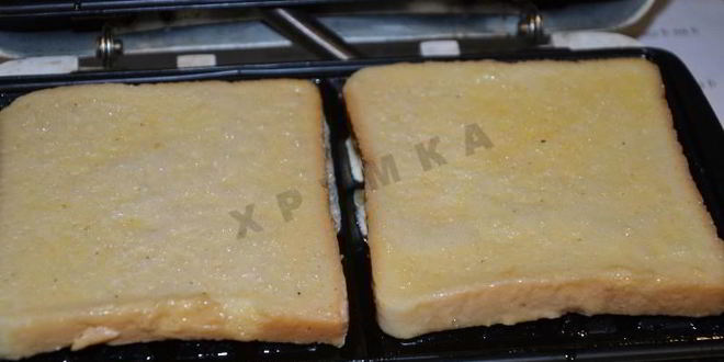 Рецепт гренков из хлеба в вафельнице