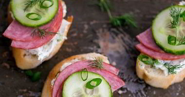 Рецепт Гренков с колбасой