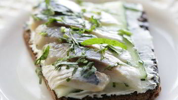 Рецепт Гренков с селедочным маслом