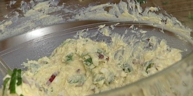 Рецепт гренков с селедочным маслом