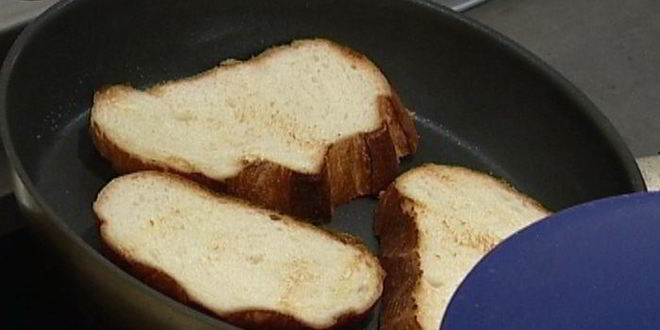 Рецепт гренков с селедочным маслом