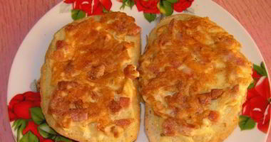 Рецепт Гренков с сыром, яйцом и колбасой