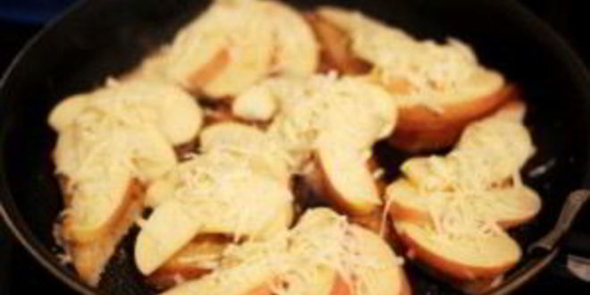 Рецепт гренков с яблоками