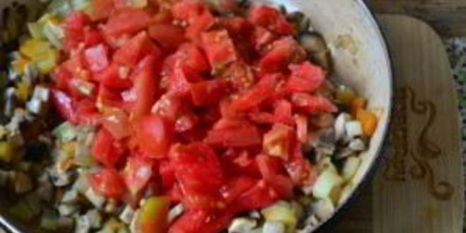 Рецепт овощной икры с грибами на зиму