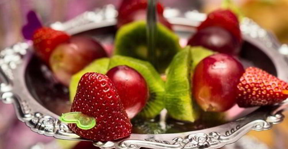 Рецепт канапе на шпажках