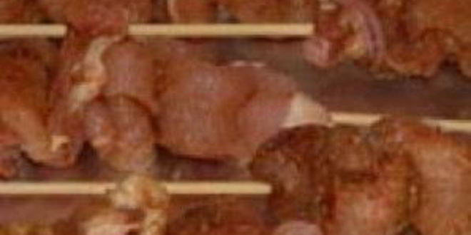 Рецепт канапе из свинины с соусом из арахиса