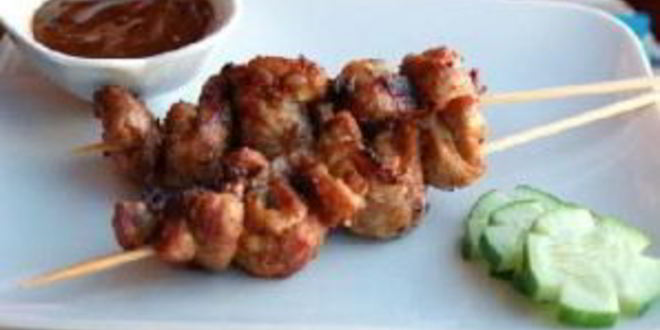 Рецепт канапе из свинины с соусом из арахиса