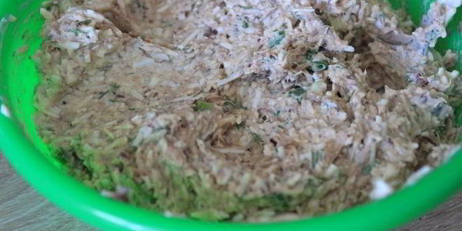 Рецепт канапе с консервированным тунцом и чесночным майонезом