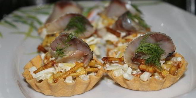 Рецепт канапе с сельдью