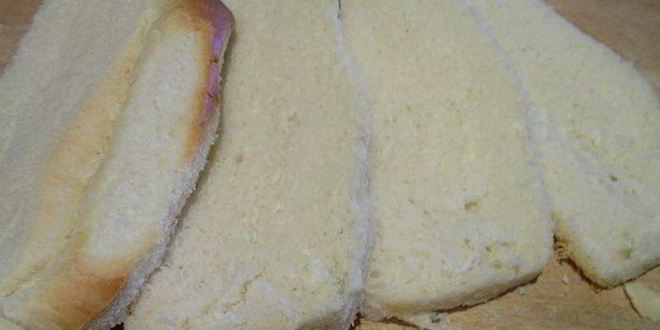 Рецепт канапе с селедкой и томатным маслом