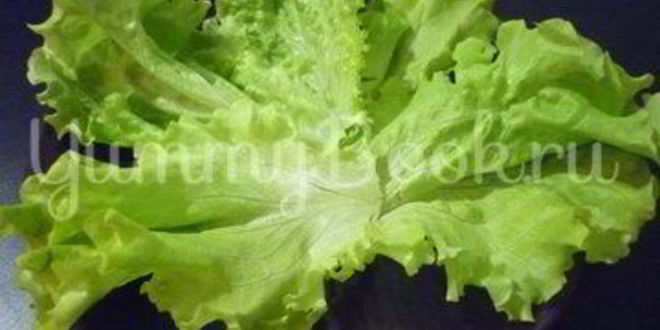 Рецепт пикантных канапе с сыром, фруктами и маслинами