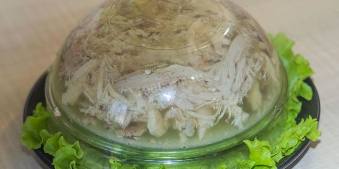 Рецепт холодца из курицы и свиных ножек