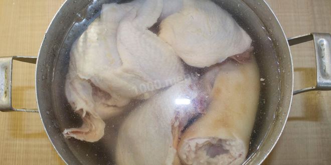 Рецепт холодца из курицы и свиных ножек